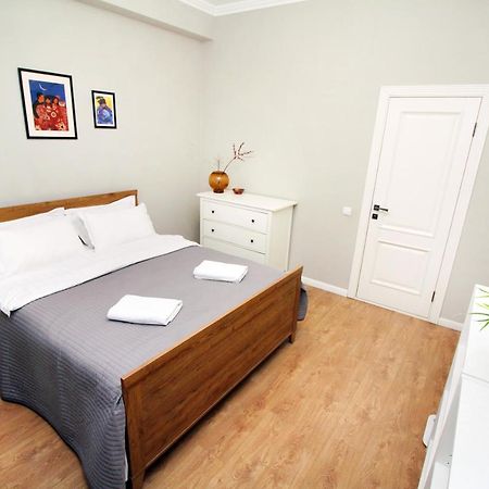 Perfect Spacious Apartment 356 Almaty Esterno foto