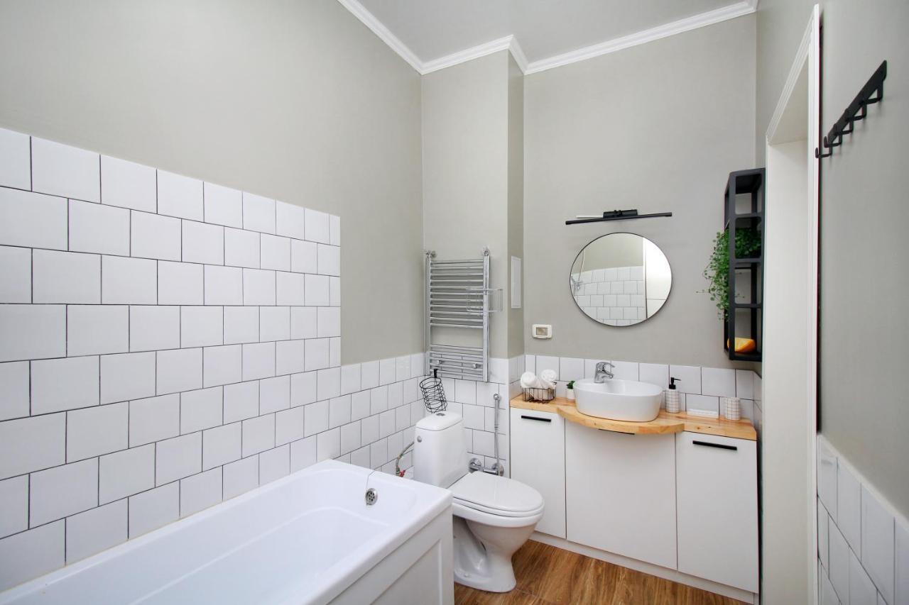 Perfect Spacious Apartment 356 Almaty Esterno foto