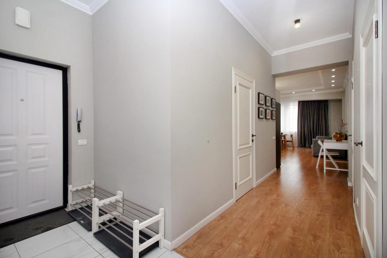 Perfect Spacious Apartment 356 Almaty Esterno foto